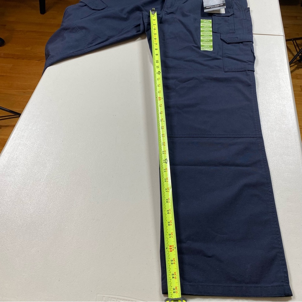 NWT 5.11 Tactical Series Women's 18 Long Navy Canvas Cargo Pants Reinforced Knee - Picture 12 of 13